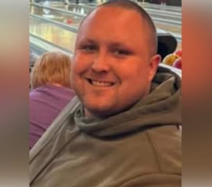 brave_screenshot_web.facebook.com-77 Dakota Bowen Obituary; Beloved Young Man from Lafayette County, MS, Dies in Tragic Crash at 27